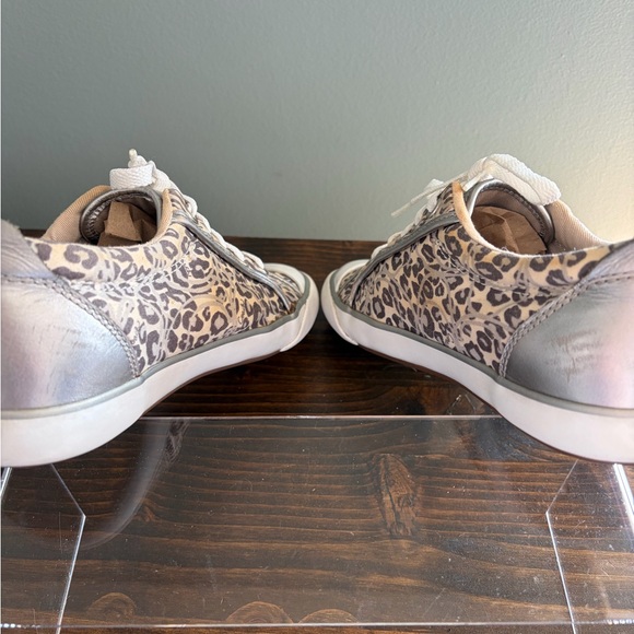 Coach Barrett Signature Silver Grey Leopard Ocelot Print Women's Sneakers 6.5 - Picture 12 of 15